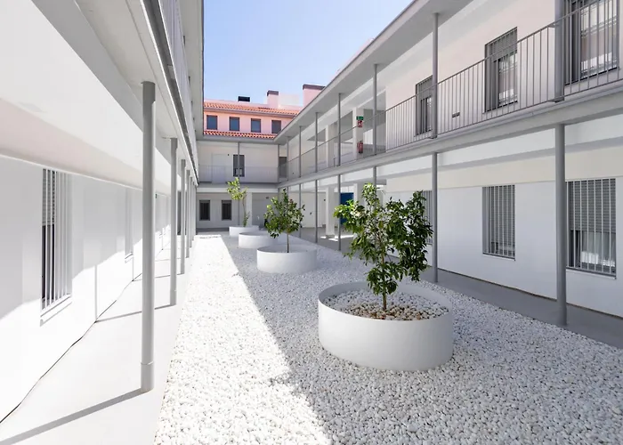 Triana Pages Oasis By Valcambre